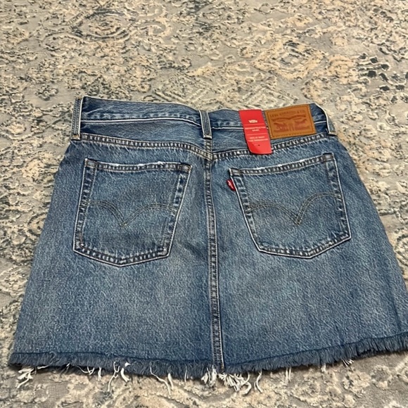Levi’s Jean Skirt - Picture 2 of 5